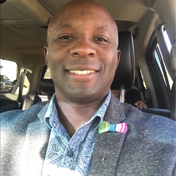 Meet your Posher, Larry - Picture 3 of 4