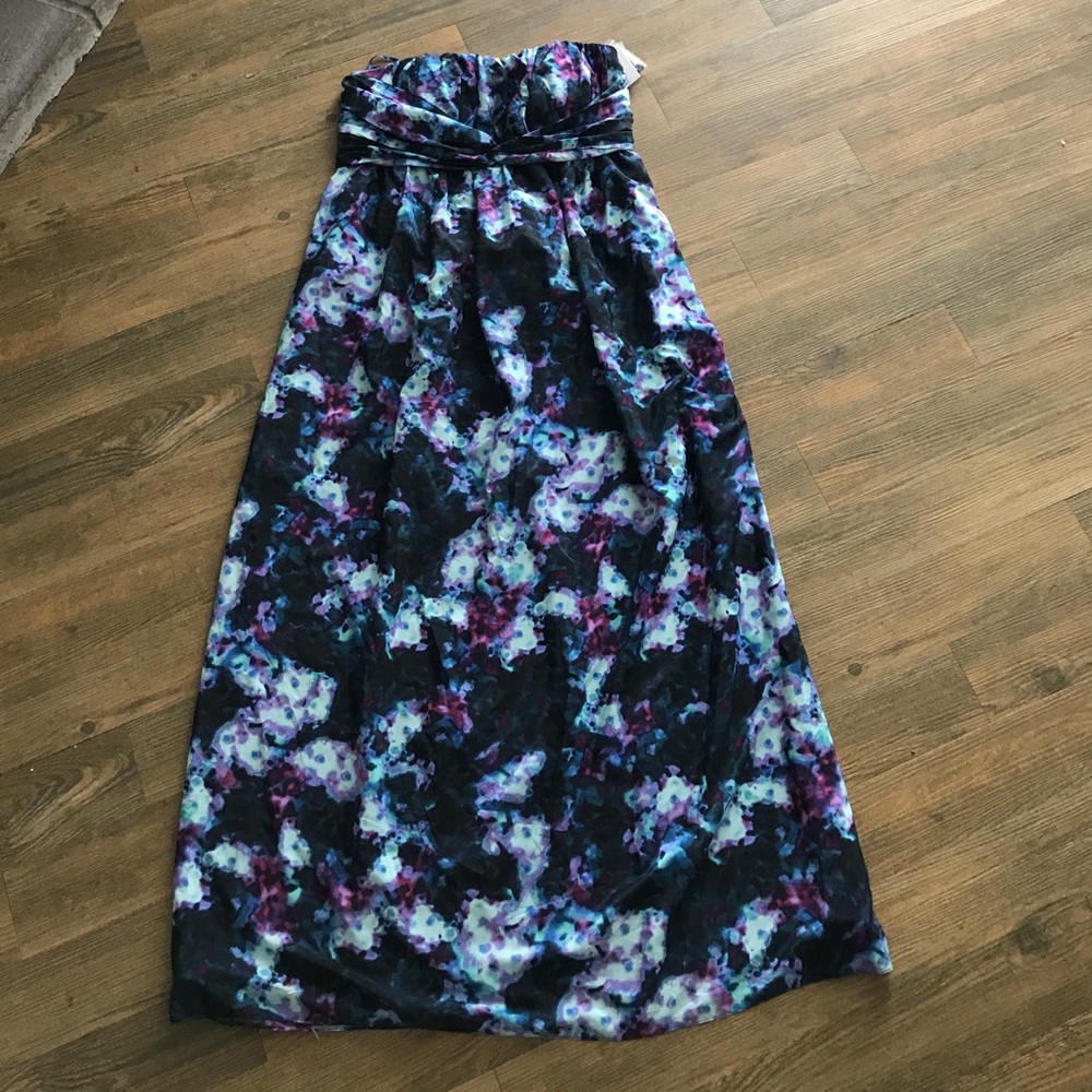 Jessica Simpson maxi dress