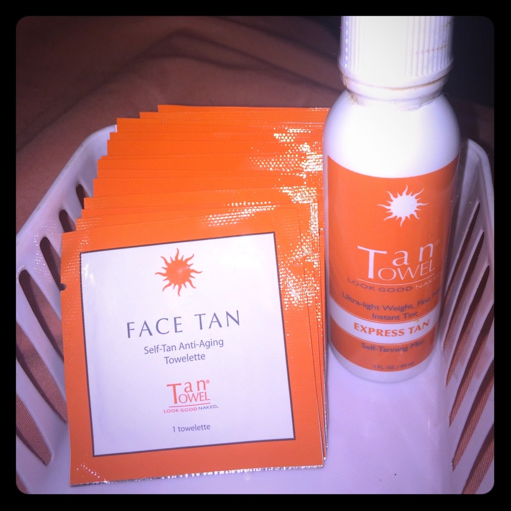 15 Face Tan Towels and Express Tan Spray