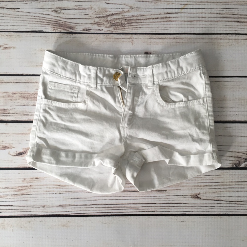 ✨NWOT. Kids White Denim Shorts