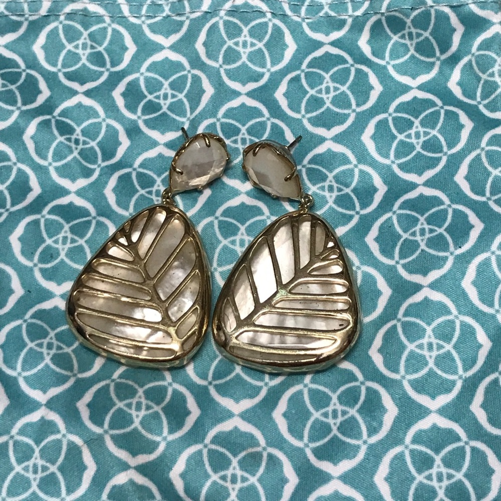 Luxe Gold leaf designed white stone Earrings