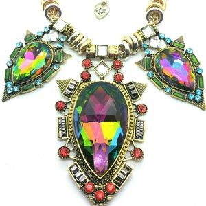 Betsey Johnson statement necklace