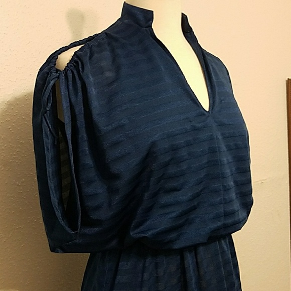 Vintage Dress - Picture 2 of 5