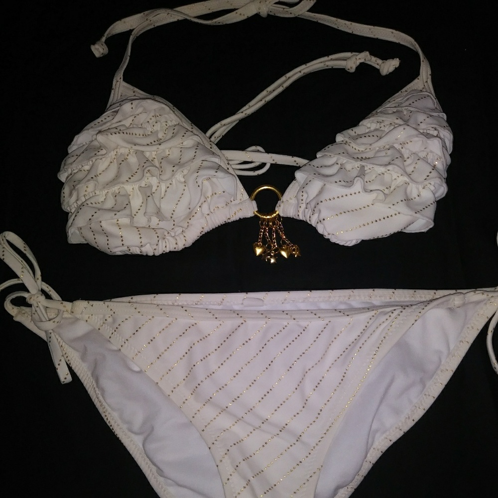 👙GOLD AND WHITE RUFFLED BIKINI👙
