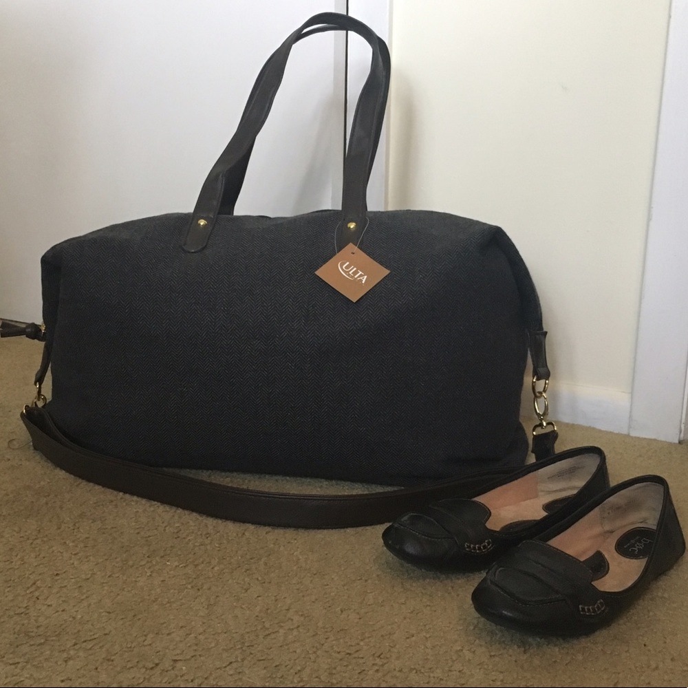 NWT - Weekender Bag