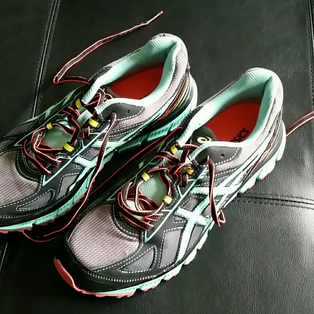 Womens s tennis shoes