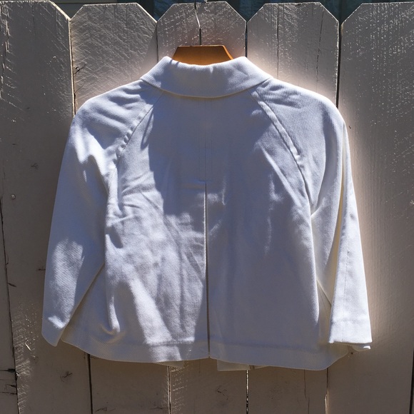 Express Cape Jacket - Picture 5 of 5