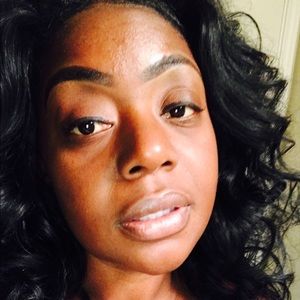 Meet your Posher, Kendra