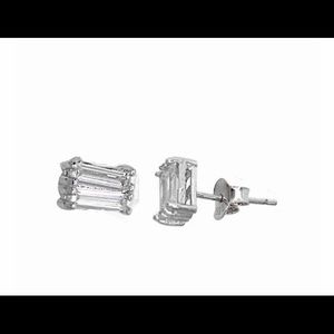 2x6mm Baguette-cut CZ stud earrings