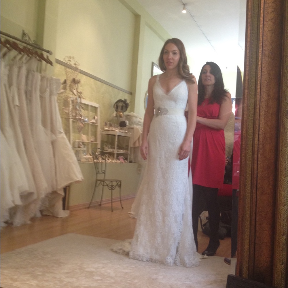 River Bullock Jodi Wedding Dress - Picture 2 of 6