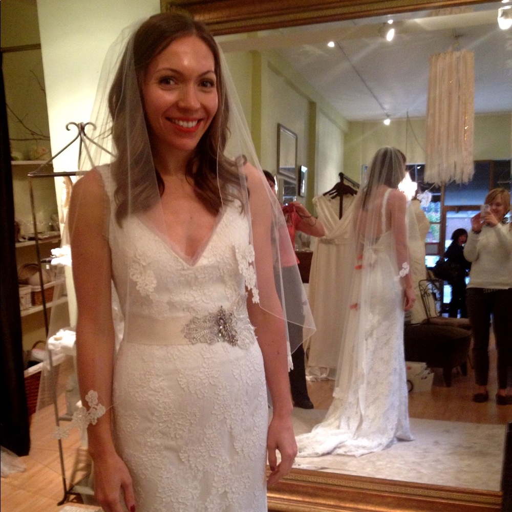 River Bullock Jodi Wedding Dress - Picture 3 of 6