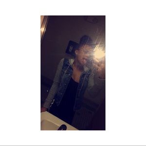 Meet your Posher, Isa