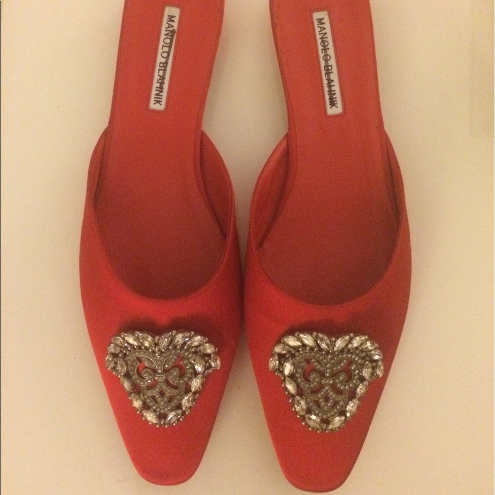 Manolo Blahnik Hangisi Flats.
