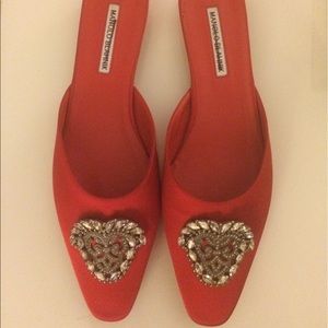 Manolo Blahnik Hangisi Flats.