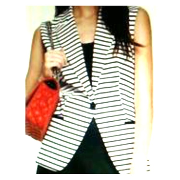 express sleeveless blazer