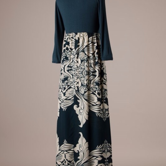 Maternity Long Sleeve Hunter Green Maxi Dress - Picture 6 of 7