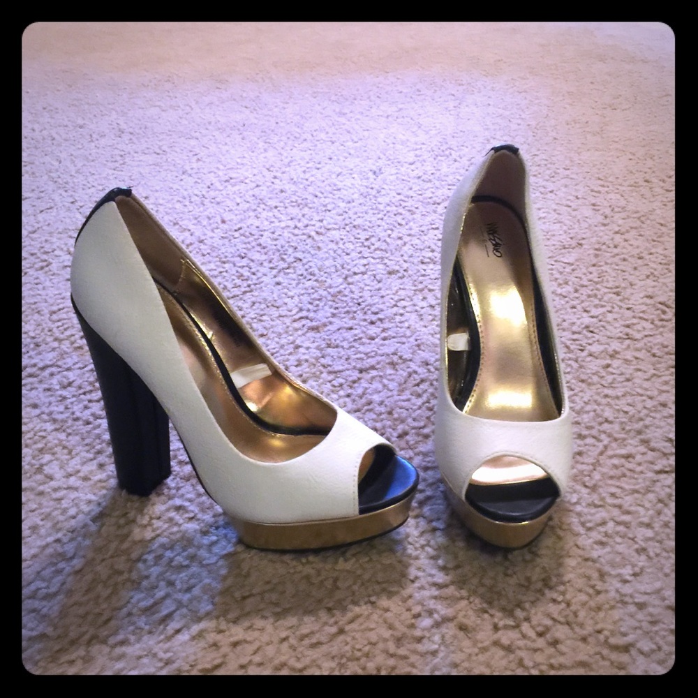Classy “chunky” heels for all occasions 6 1/2-7
