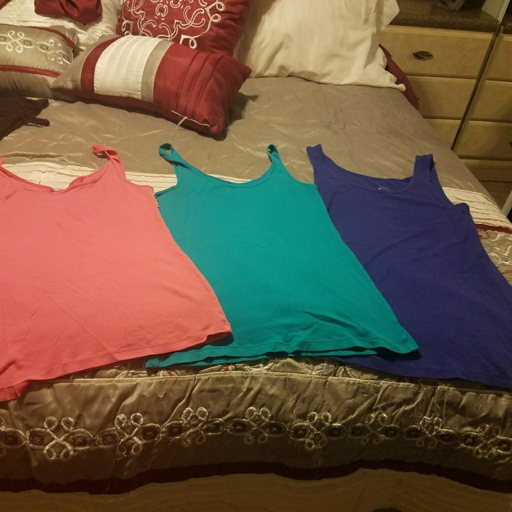 Set of 3 Tank Tops