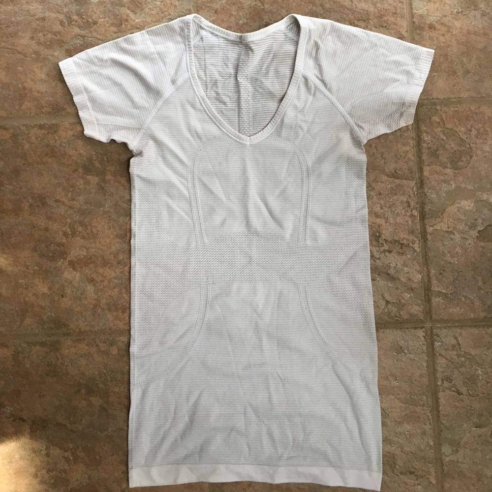 Lululemon short sleeve swiftly