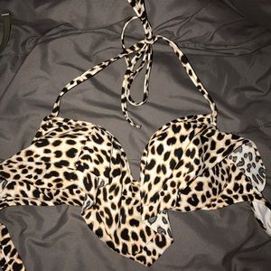 Brand new VS flouncy bikini top