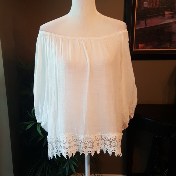 Bobeau off the shoulder top - Picture 2 of 7