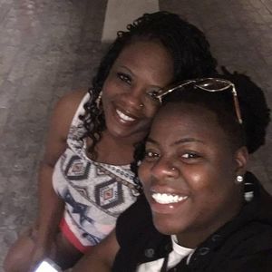 Meet your Posher, Laneisha