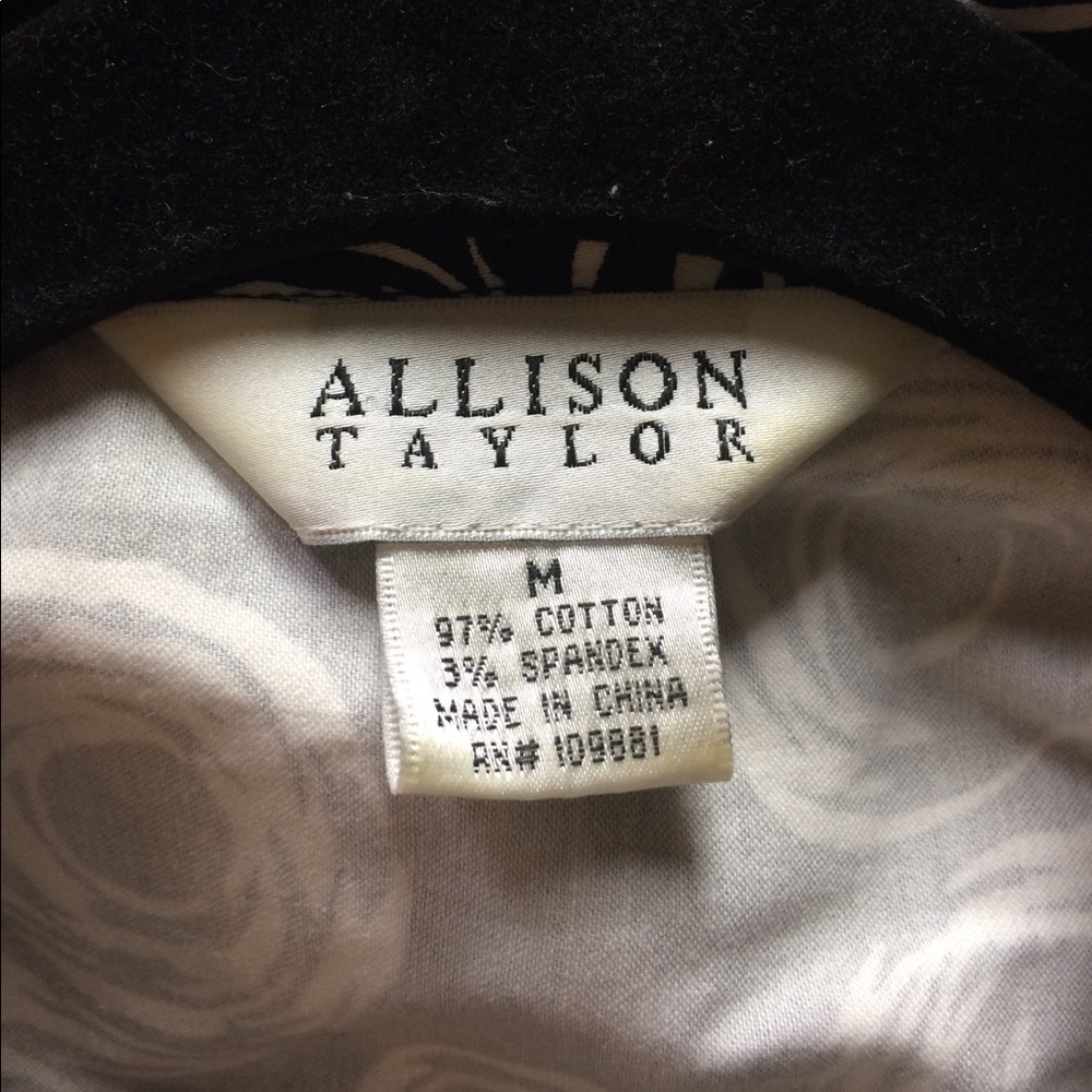 Patterned Jacket - Picture 3 of 3