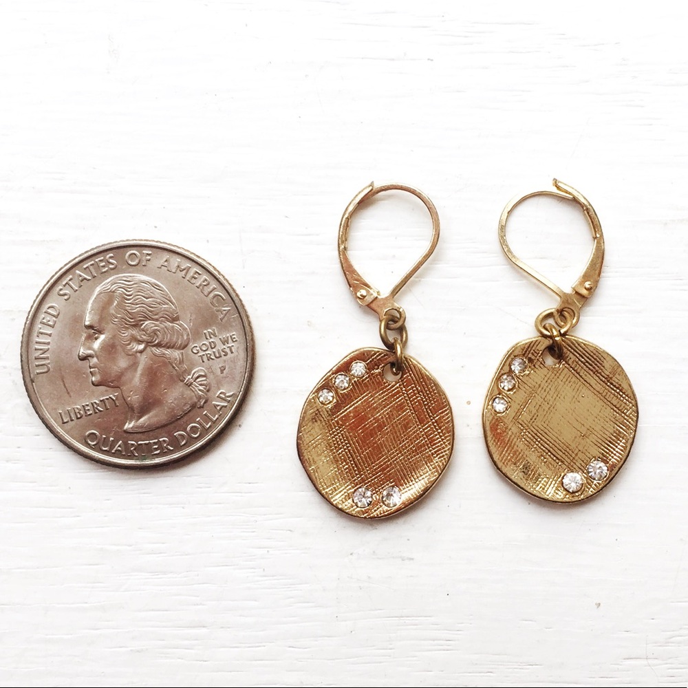 Gold disk-shaped earrings - Picture 2 of 2
