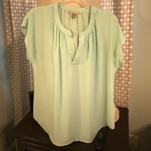 Short sleeve shirt