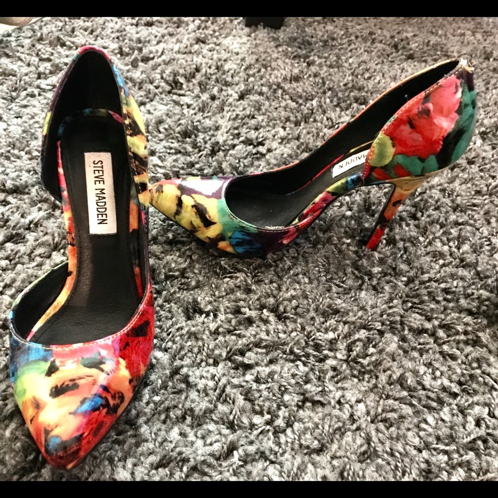 Never worn stylish heels