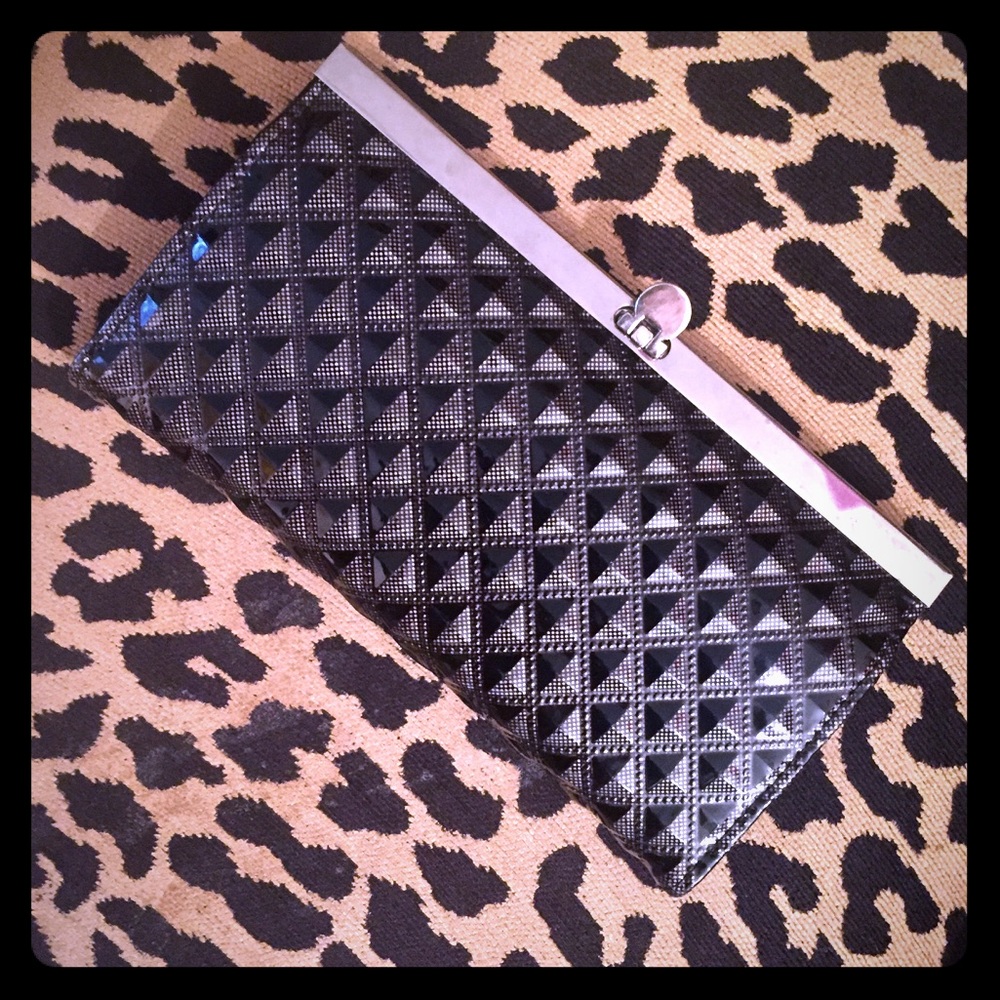 Black Clutch