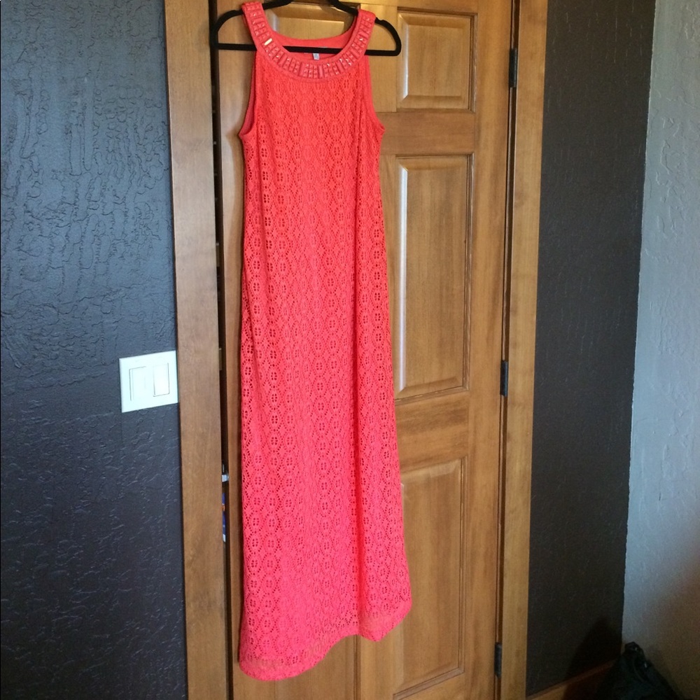 Beautiful long dress Sandra Darren