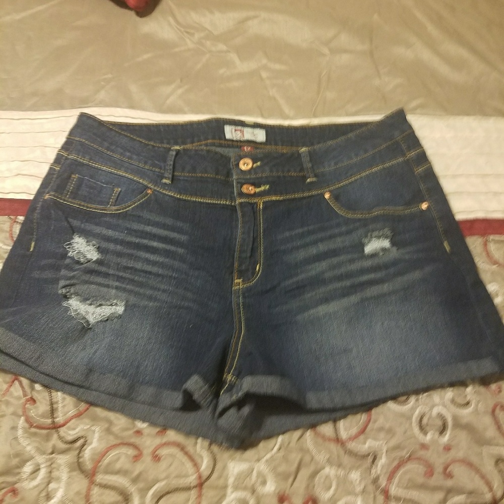 NWOT Jean Shorts
