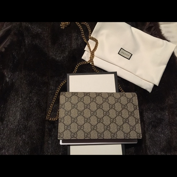 💋Gucci Wallet on a Chain! Circus Collection💋 - Picture 6 of 8
