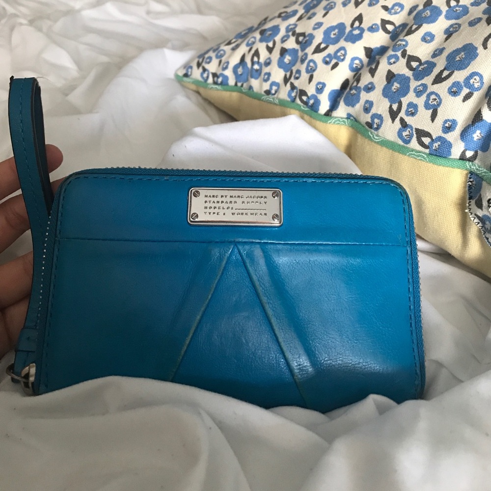 Beautiful blue Marc jacobs wristlet