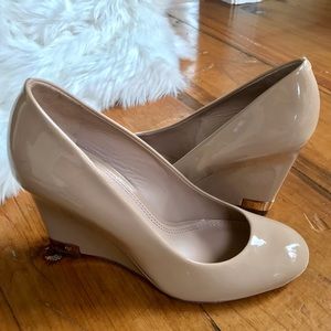 Tory Burch Nude Patent Wedge
