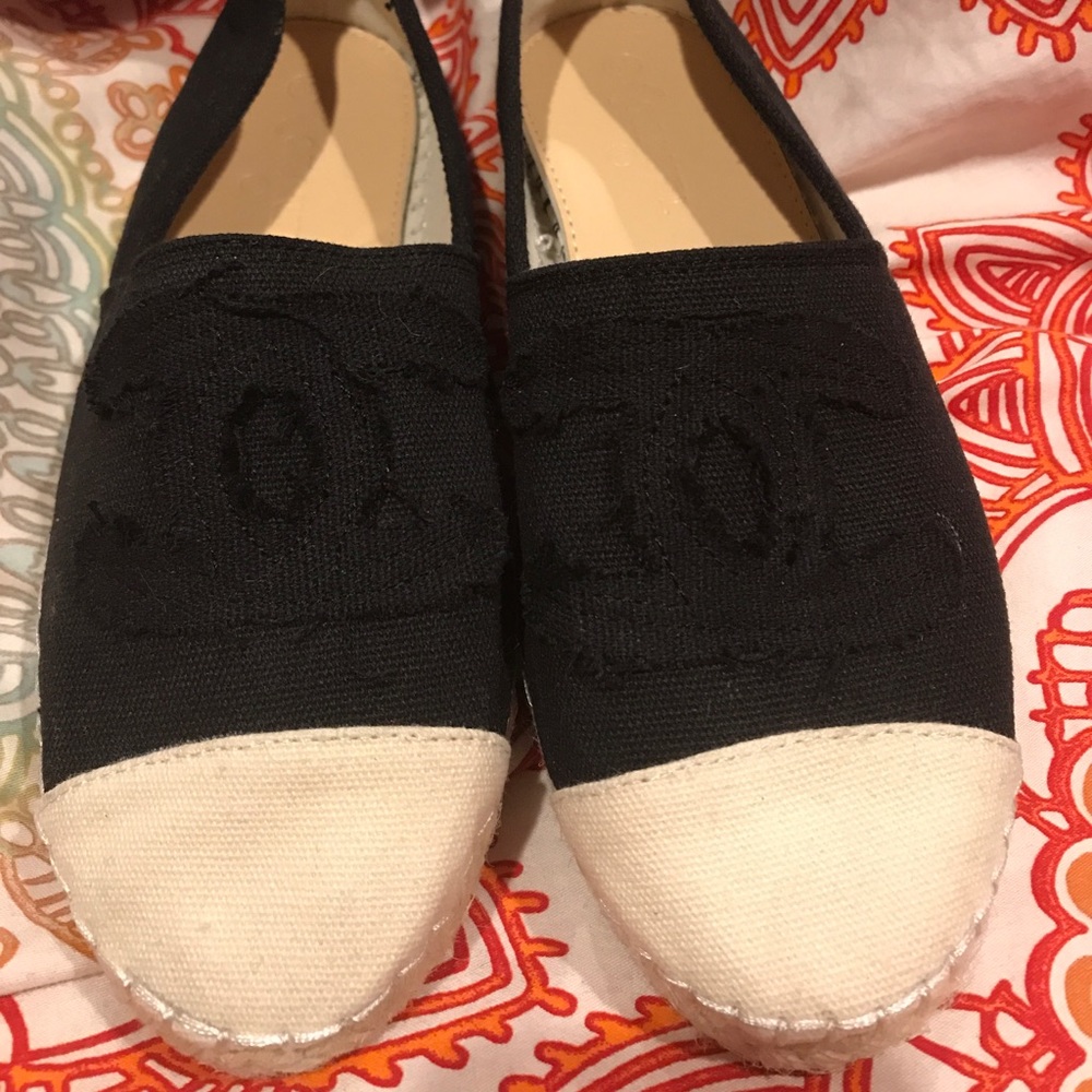 Black and white flats!