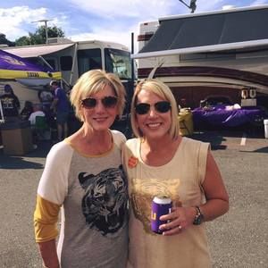 Meet your Posher, Becky