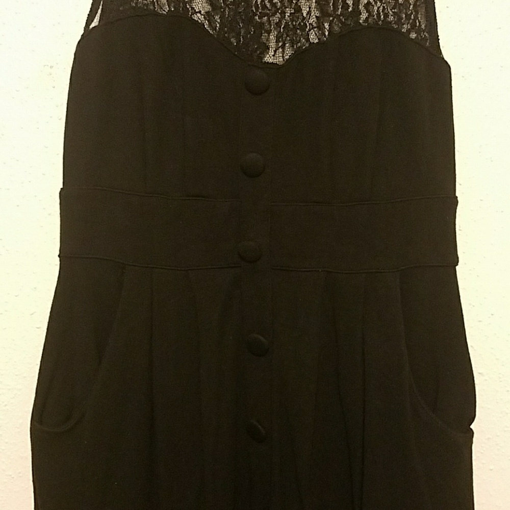 Fitted black cotton dress