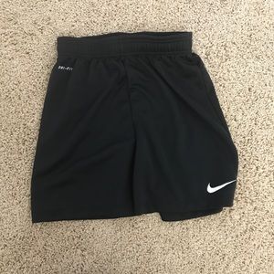 Boys Nike 10/12 black shorts