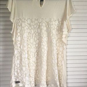 EUC Matilda Jane winter white, flutter sleeve top