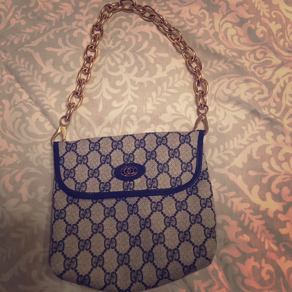 Vintage Gucci clutch bag