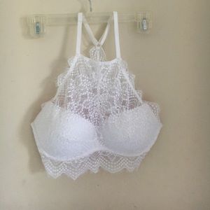 Push-up halter bralette