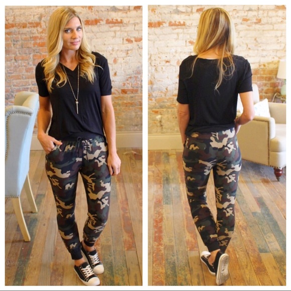 LAST PAIR! Soft Camo Jogger Pant - Picture 3 of 3