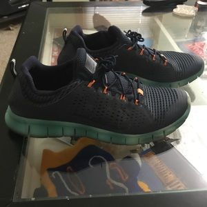 Nike Men's Free powerlines 2 size 13