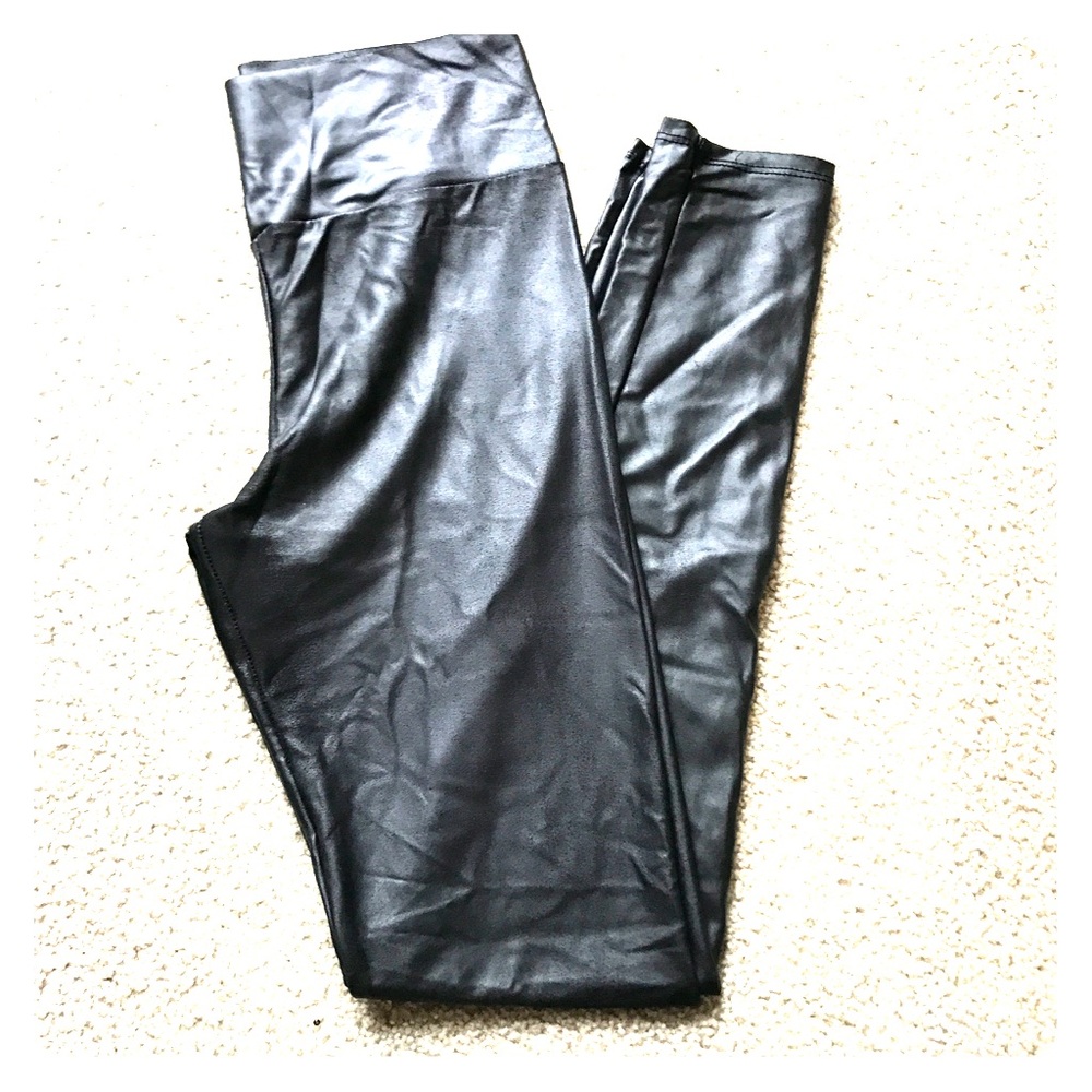 Faux leather leggings