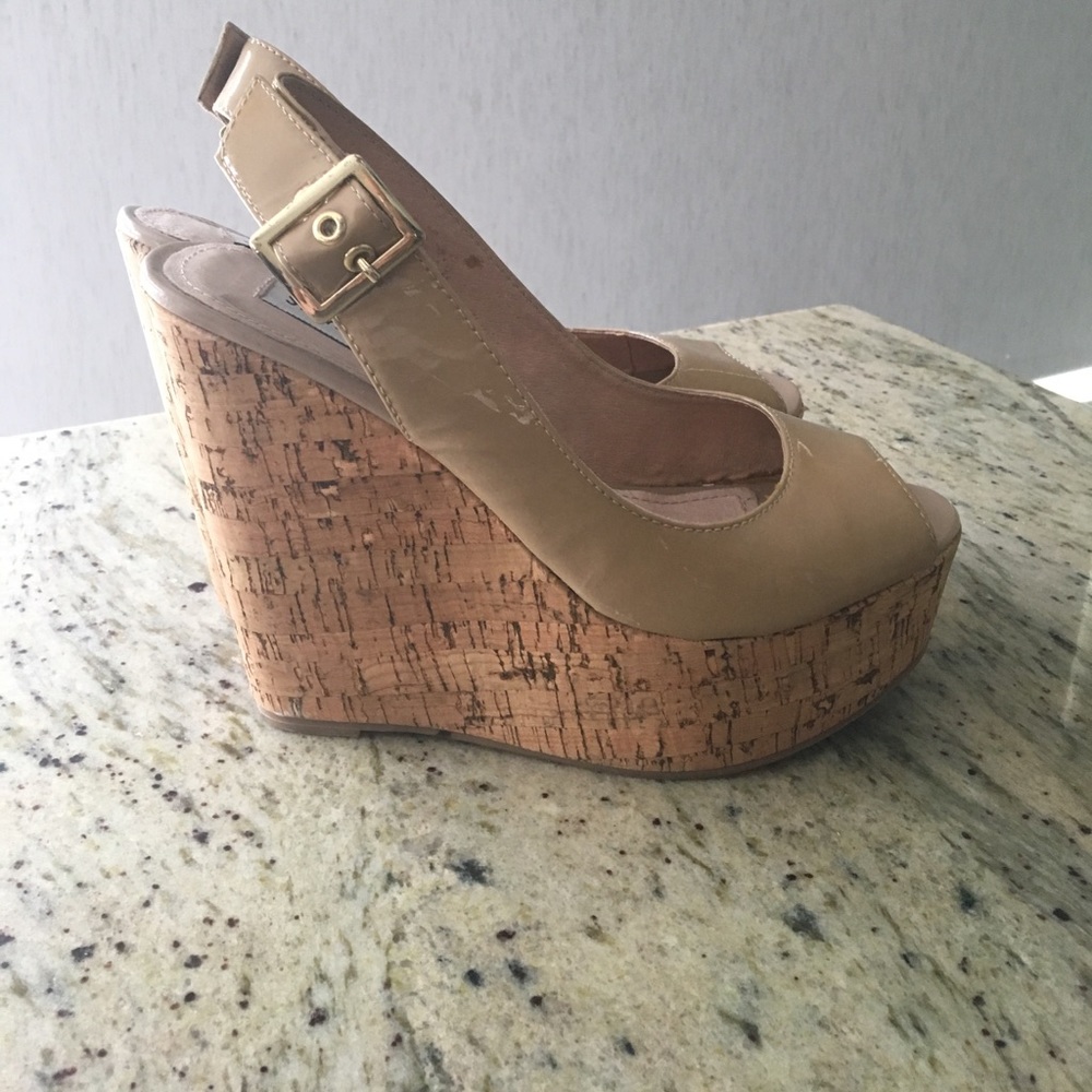 Steve Madden patent leather wedge