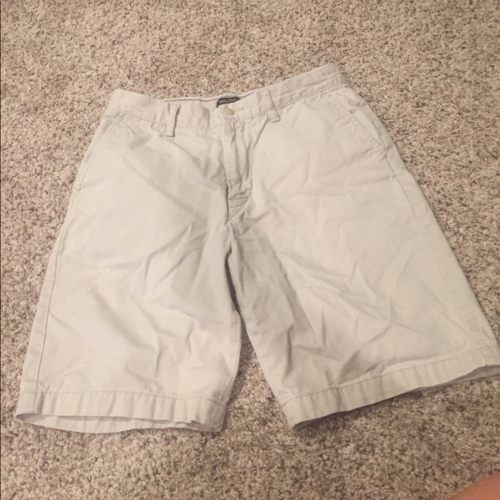 men's khaki shorts size 30W