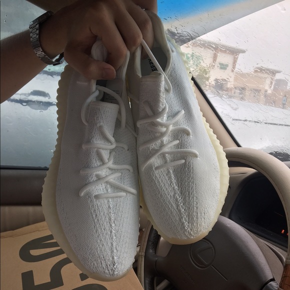 Adidas yeezy Boost 350 V2 Triple white main image 4