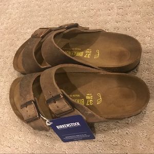 BRAND NEW Arizona Birkenstocks Size 37